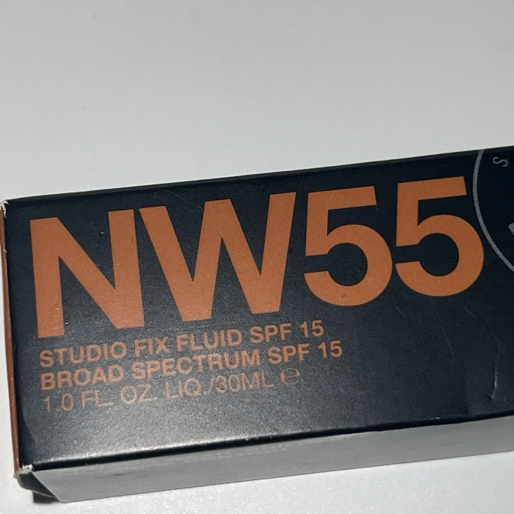 MAC Studio Fix Fluid Broad Spectrum SPF 15 Foundation - NW55 - 1 FL OZ / 30ML